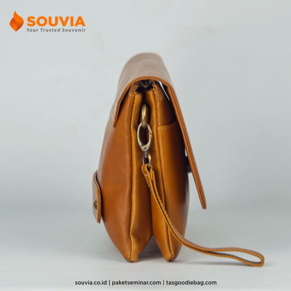 pouch kulit asli dengan tali