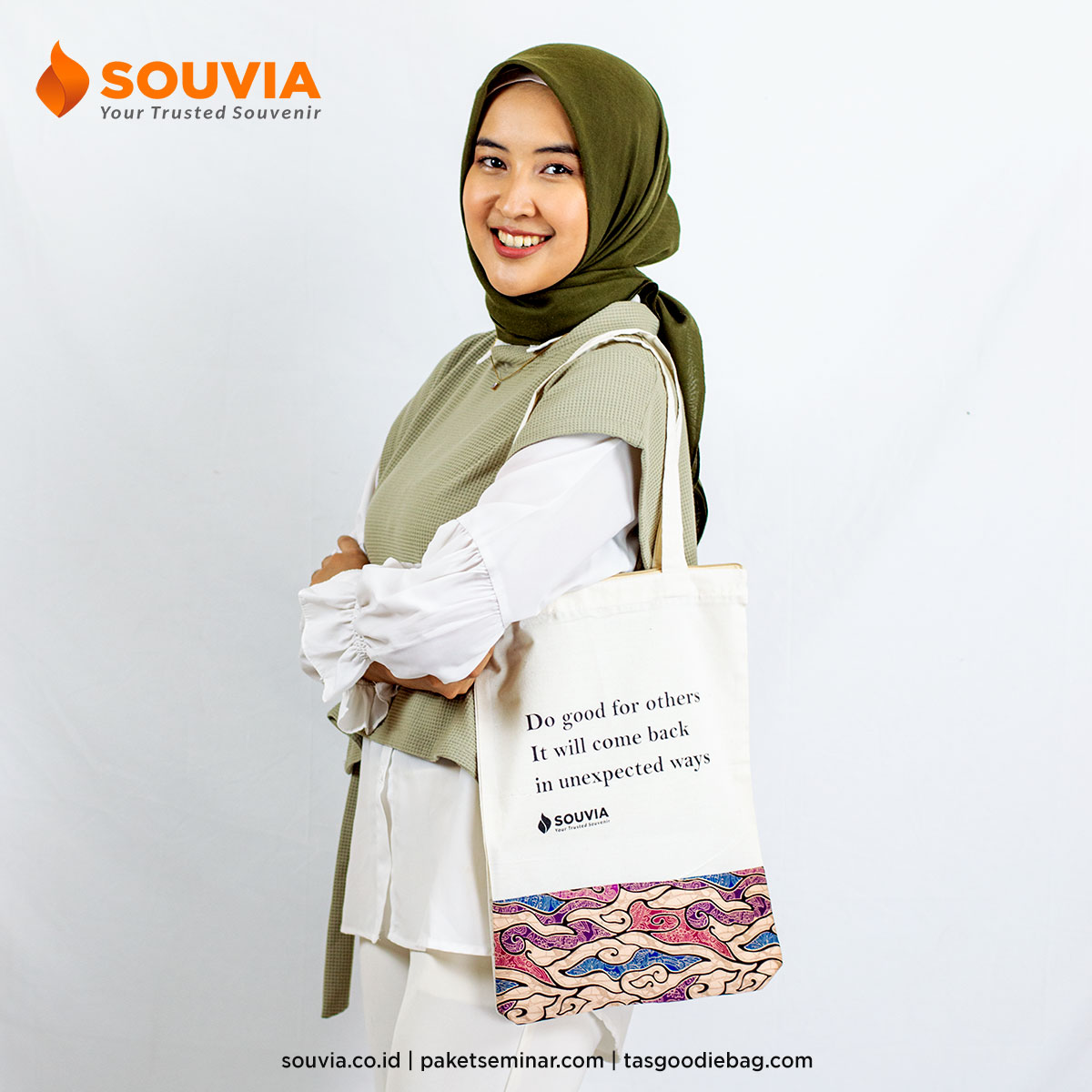 souvenir tote bag bahan blacu calicoplus