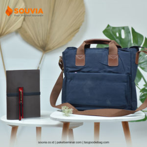 Paket souvenir luxury dengan tas selempang