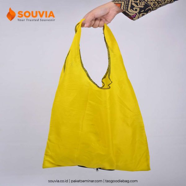 tas goodie bag lipat dapat diberikan sebagai isi seminar kit souvenir promosi