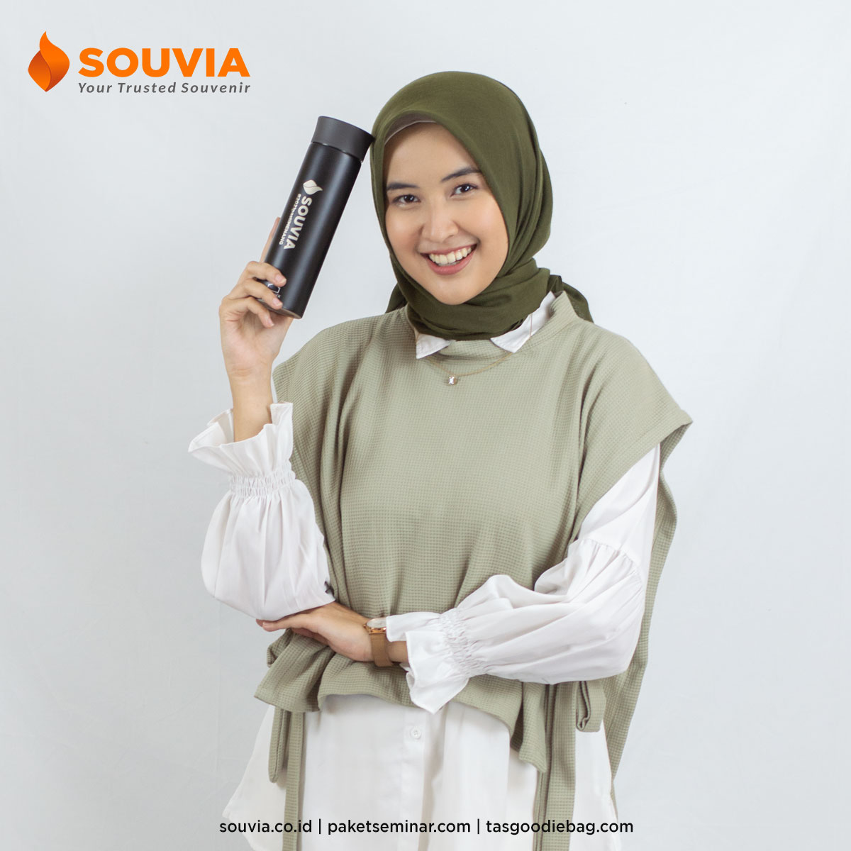 tumbler promosi merupakan salah satu produk supplier souvenir Souvia