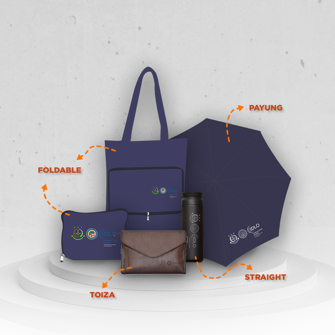 Portofolio dari IDLO berupa payung, pouch Toiza, tumbler Straight, dan tote bag Foldable.
