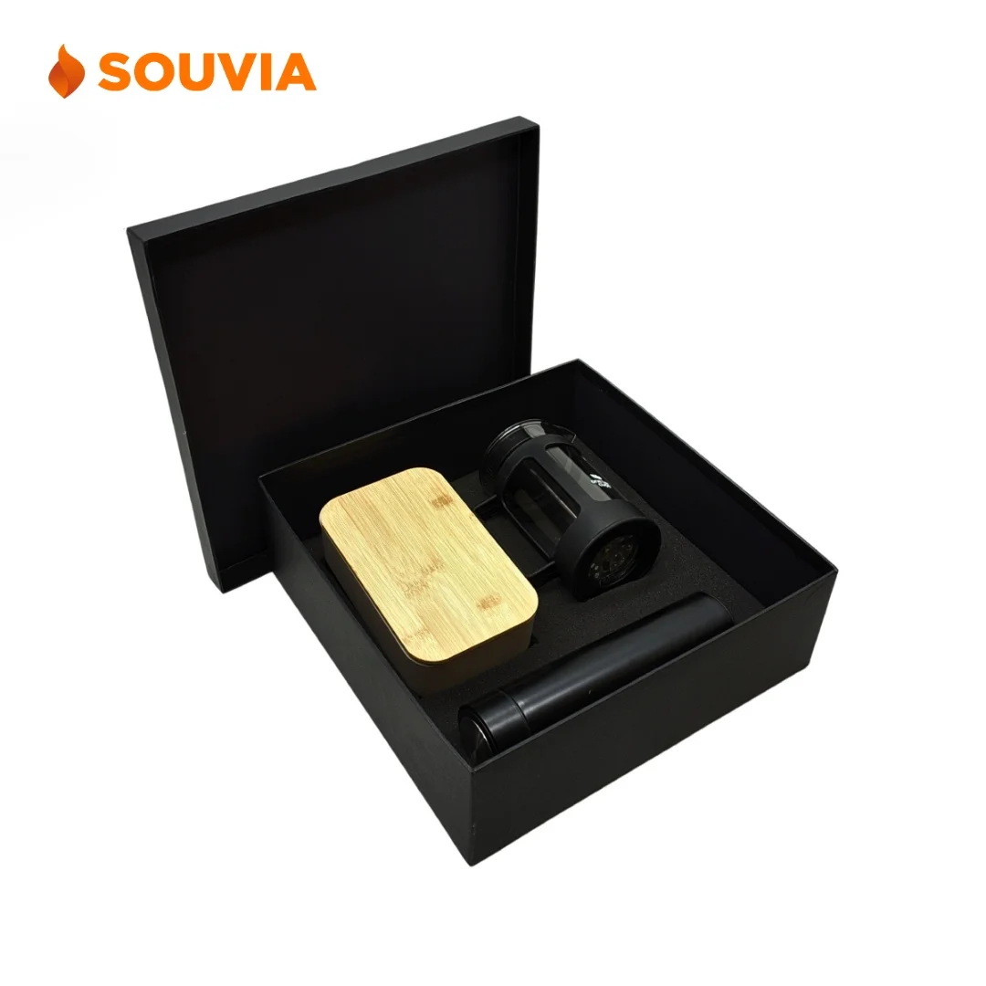 portofolio souvenir acara kantor IFG bernuansa merah dan dilengkapi gift box