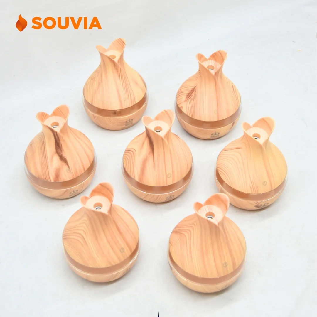 Ingenious giftset sebagai business kit untuk Manager. Terdiri dari agenda Moleskin, pulpen Arrow, card holder Barry, dan gantungan kunci Stainlit.