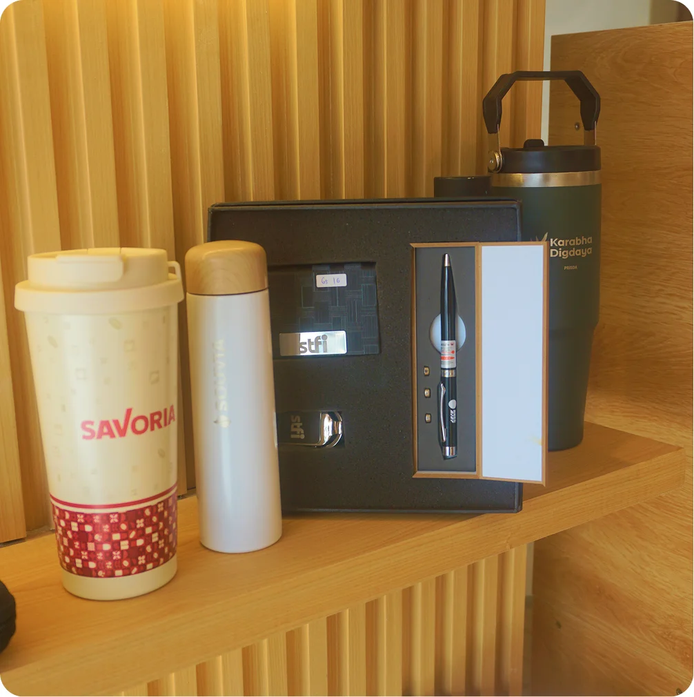 Souvia Experience Store Display